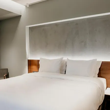 Hotel Aya