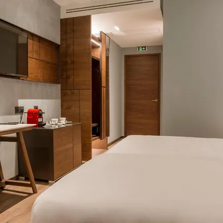 Aya Отель Драма