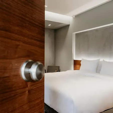 Aya Hotel 3*
