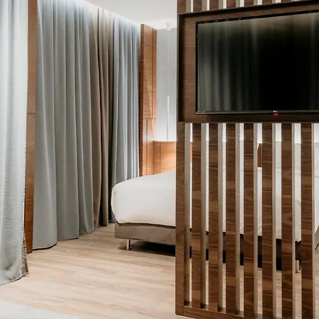 Aya Hotel